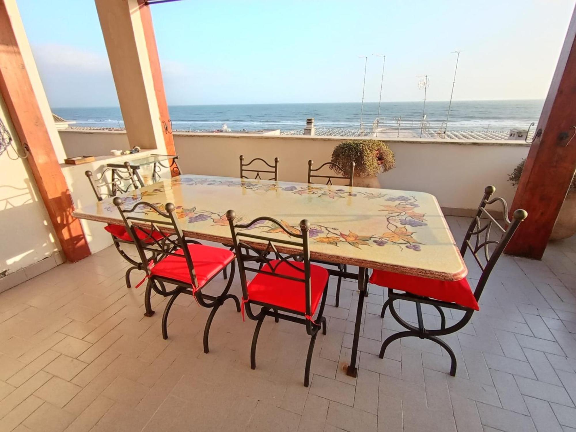 Ostia Attico Fronte Mare Appartement Buitenkant foto